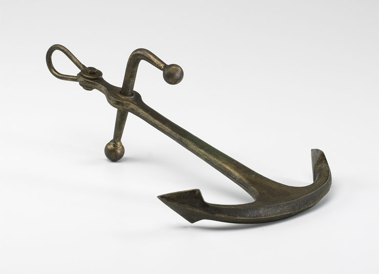 stylized-sculptured-iron-anchor-35