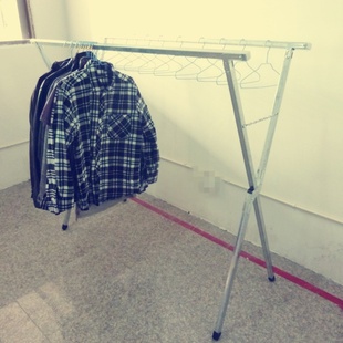 厂家批发1.5米家居晾晒架折叠衣架X型晾衣架双杆折叠货架信息