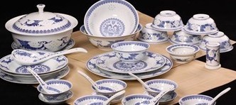 景德镇青花玲珑套装陶瓷餐具，青花陶瓷餐具信息