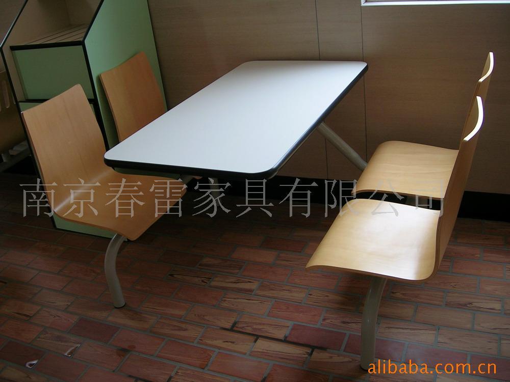 “春雷”牌钢木结构快餐桌椅信息