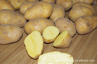 2012年新鲜蔬菜保鲜土豆胶州土豆优质出口级马铃薯信息