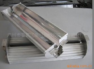 反光罩，灯罩，反光片。信息