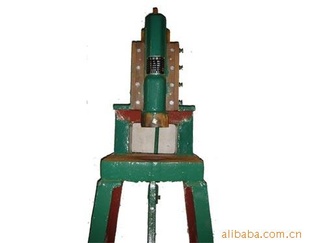 专业生产冲床（脚踏。安全。简单）五吨的。信息