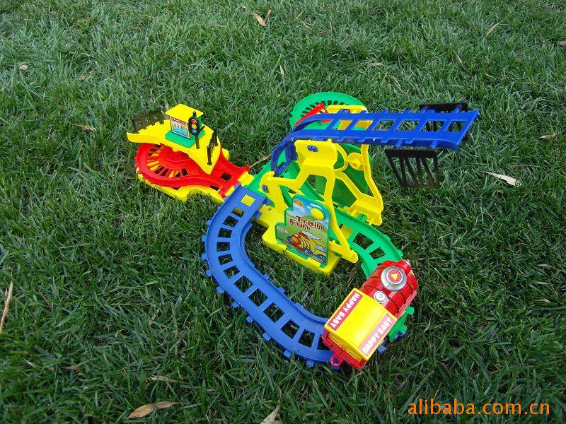 电动轨道车优质塑料火车声玩具车信息