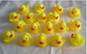 搪胶戏水鸭-小鸭子捏会响益智玩具母子鸭漂亮可爱20个一袋6.8信息