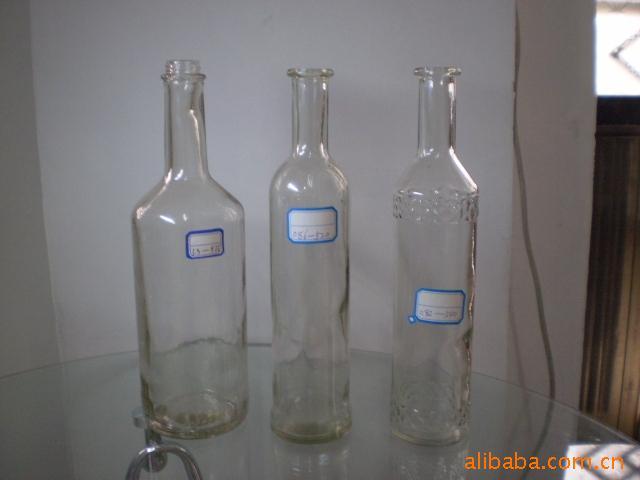 生产玻璃酒瓶，罐头玻璃瓶，麻油玻璃瓶，蜂蜜玻璃瓶信息
