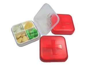 红十字新版药盒四格小药盒十字四格药盒磨砂塑料药盒ekay033信息