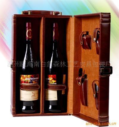 :酒盒+酒开、木盒、礼品酒盒等等精致包装。信息
