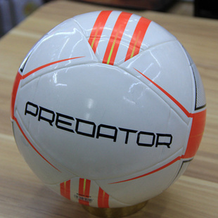 厂家批发定做各种PU胶粘足球贴皮足球热熔合足球信息