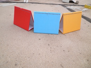 8寸台历架纸板台历架台历架子信息