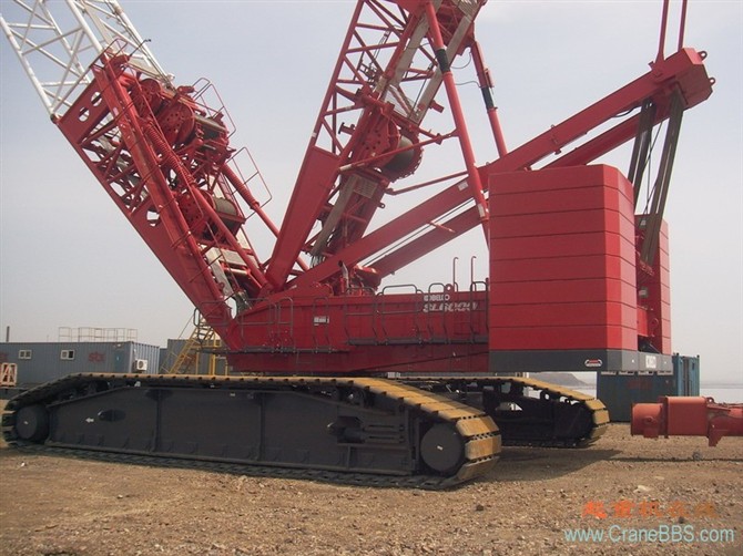 供应：苏州昆山50吨·100吨·200吨·250吨履带吊出租信息