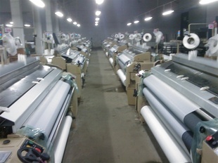 专供290T涤塔夫羽绒服面料里料胆布290涤塔夫信息