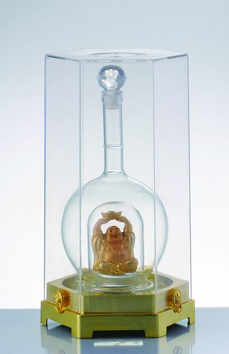熊猫酒瓶，玻璃器皿信息