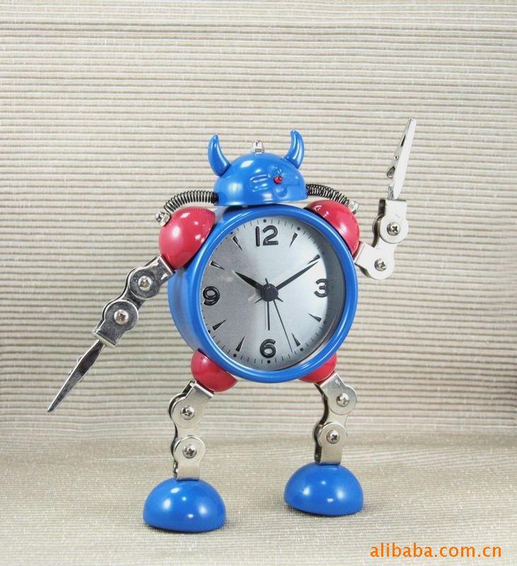 圆盘机器人闹钟个性闹钟创意钟表生日礼物时钟信息