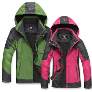 厂家直销骆驼冲锋衣男装防水透气男女装情侣款外套户外登山服信息