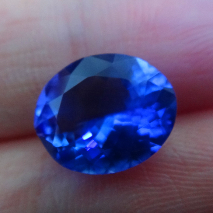 坦桑石的价格 天然椭圆形坦桑石裸石信息