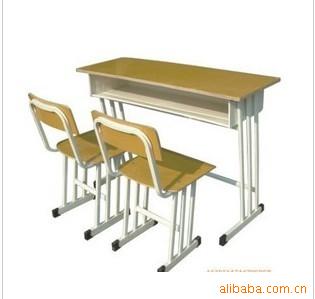 王氏工贸特价，校具学生课桌椅，双人三柱课桌椅信息