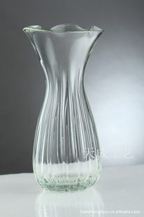 小额批发透明玻璃花瓶/玫瑰花专用花瓶热销产品不规则口花瓶信息