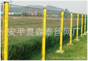 促销价出售养殖围栏护栏茂名护栏网高速公路护栏网厂区围栏信息