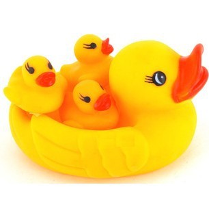 小鸭子水上玩具戏水鸭一家四口婴儿戏水玩具游泳鸭子信息
