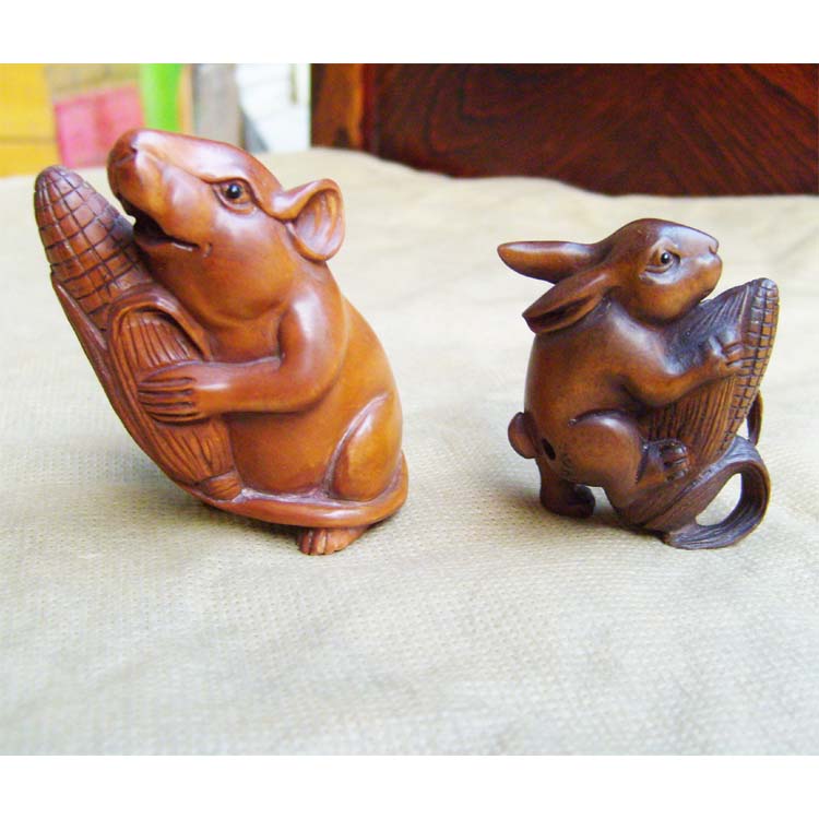 黄杨木雕粟米老鼠(右) 雕件 古色古香黄杨木生肖鼠信息