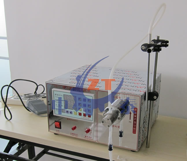 小型电动液体灌装机 磁力泵灌装机 小型农药灌装机信息