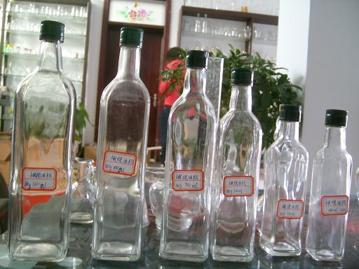 装核桃油的玻璃瓶,核桃油瓶价格，玻璃瓶生产厂家信息